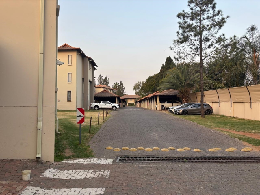 To Let 2 Bedroom Property for Rent in Chartwell Gauteng