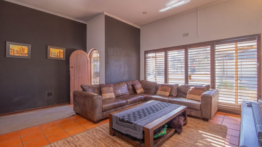 3 Bedroom Property for Sale in Edenvale Central Gauteng