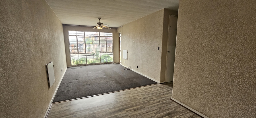 2 Bedroom Property for Sale in New Redruth Gauteng