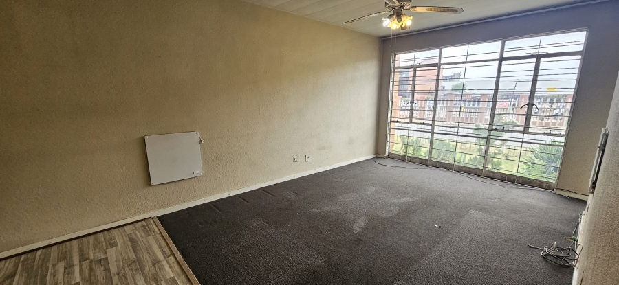 2 Bedroom Property for Sale in New Redruth Gauteng