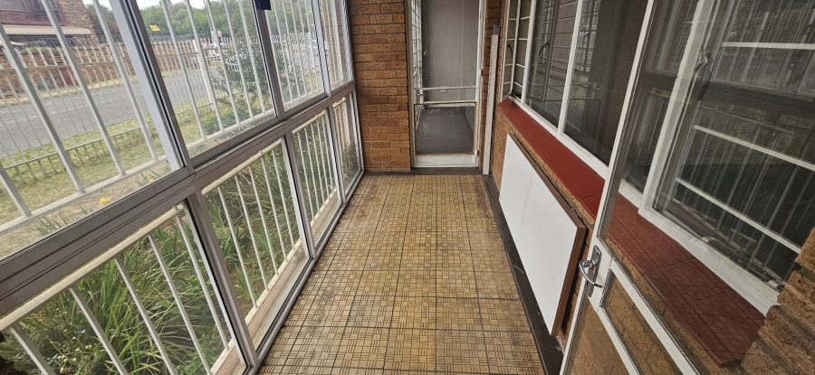 2 Bedroom Property for Sale in New Redruth Gauteng