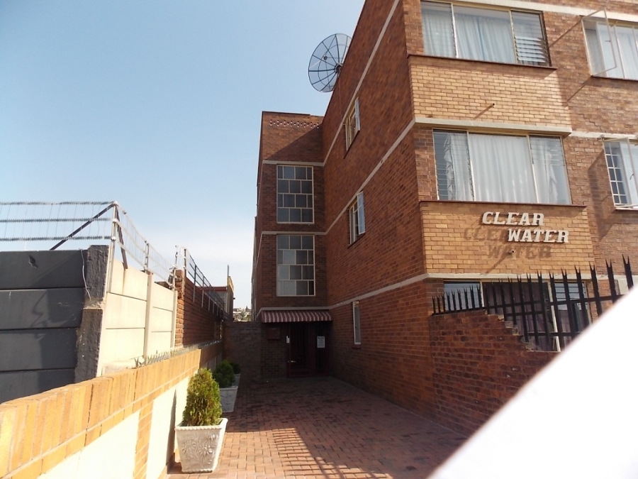 2 Bedroom Property for Sale in New Redruth Gauteng