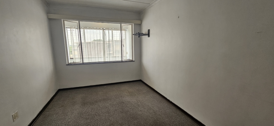 2 Bedroom Property for Sale in New Redruth Gauteng