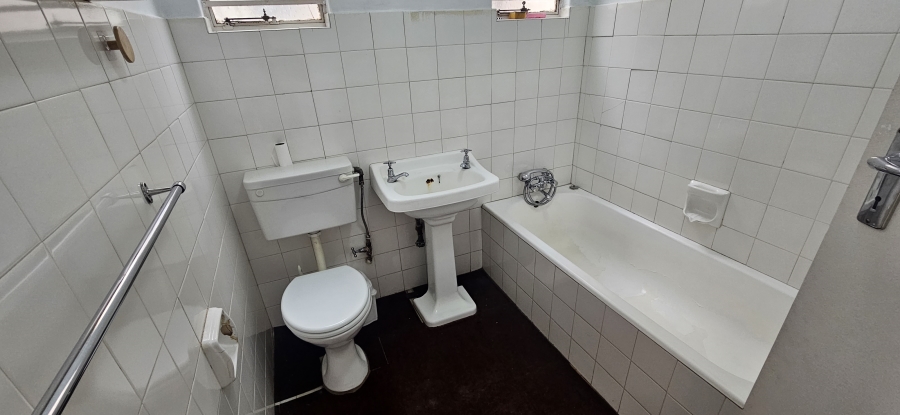 2 Bedroom Property for Sale in New Redruth Gauteng