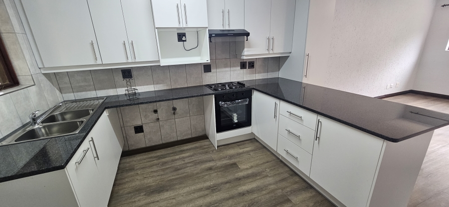 1 Bedroom Property for Sale in New Market Gauteng