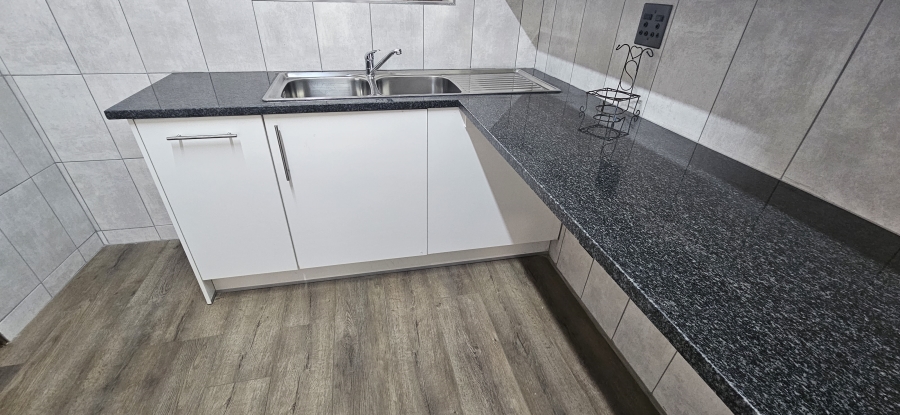 1 Bedroom Property for Sale in New Market Gauteng