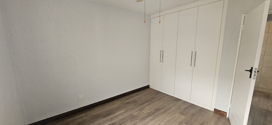 1 Bedroom Property for Sale in New Market Gauteng