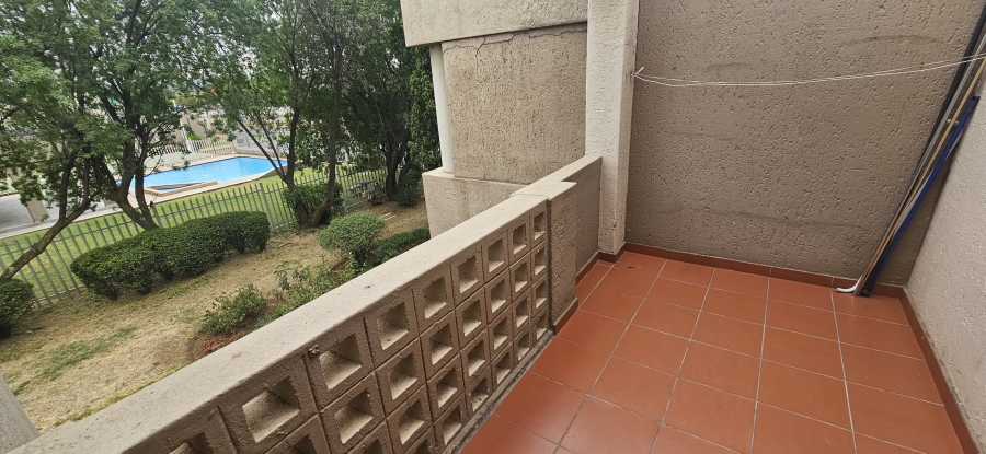 1 Bedroom Property for Sale in New Market Gauteng