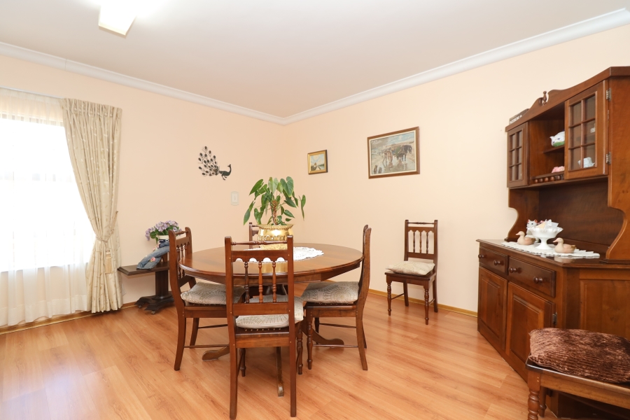 5 Bedroom Property for Sale in Noordkruin Gauteng