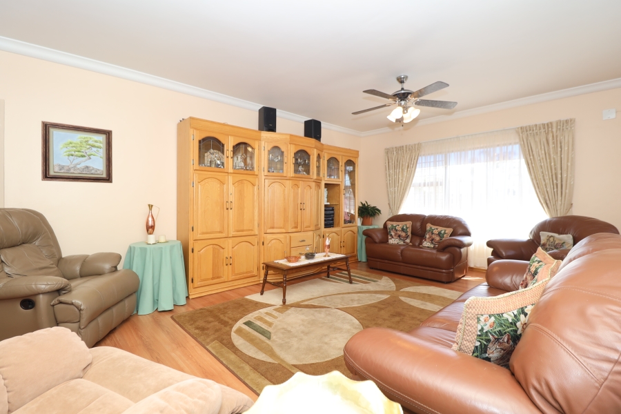 5 Bedroom Property for Sale in Noordkruin Gauteng