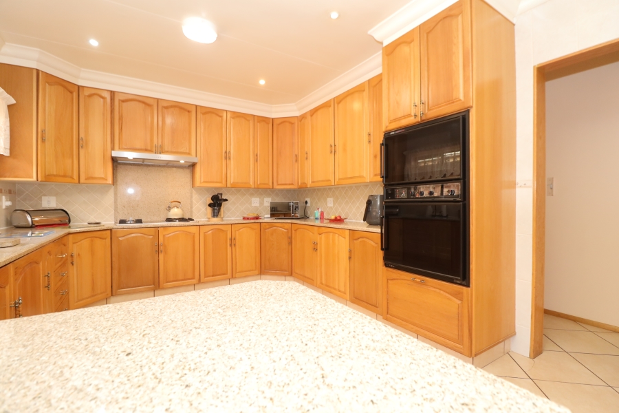 5 Bedroom Property for Sale in Noordkruin Gauteng