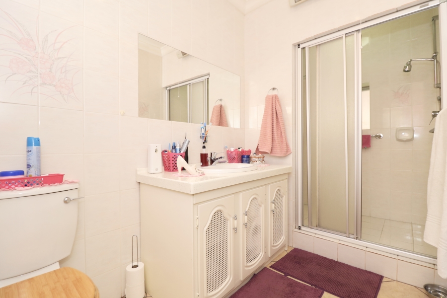 5 Bedroom Property for Sale in Noordkruin Gauteng