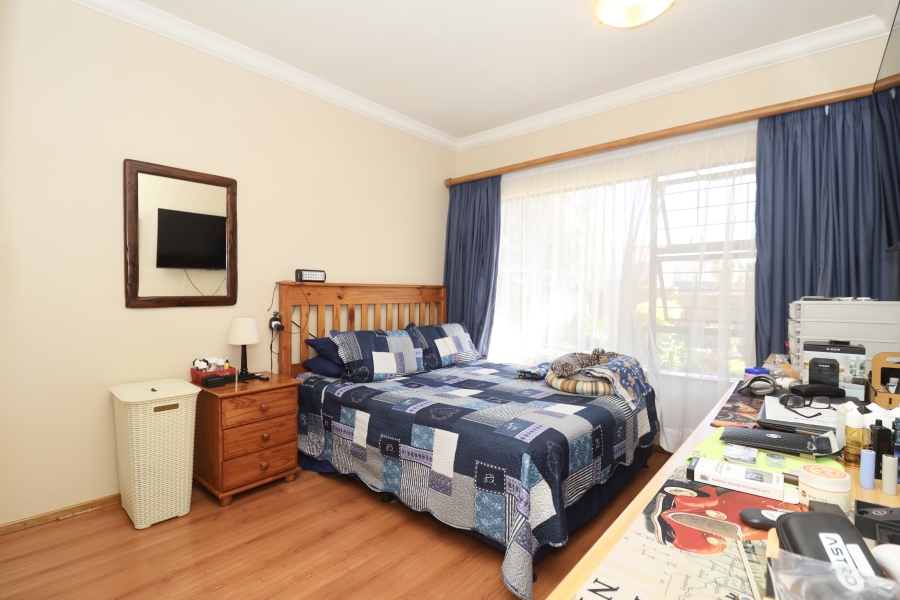 5 Bedroom Property for Sale in Noordkruin Gauteng
