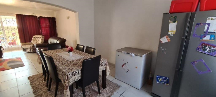 To Let 3 Bedroom Property for Rent in Fairland Gauteng