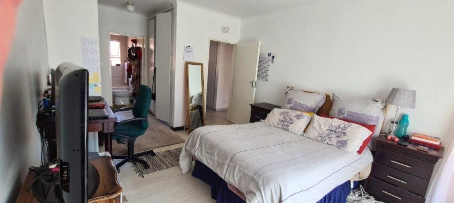 To Let 3 Bedroom Property for Rent in Fairland Gauteng