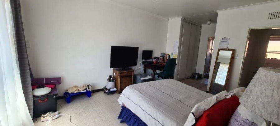 To Let 3 Bedroom Property for Rent in Fairland Gauteng