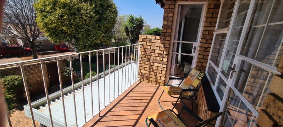 To Let 3 Bedroom Property for Rent in Fairland Gauteng