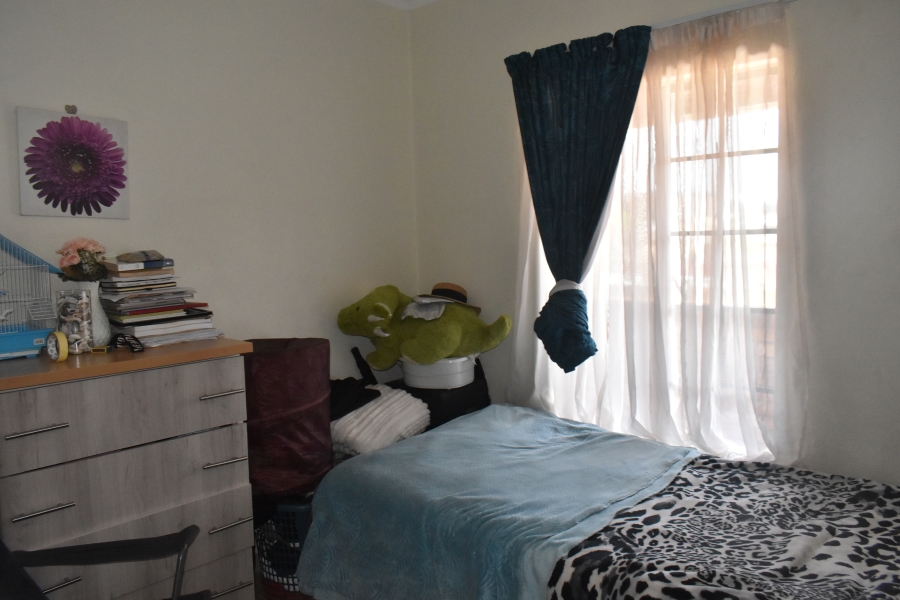 2 Bedroom Property for Sale in Grand Central Gauteng