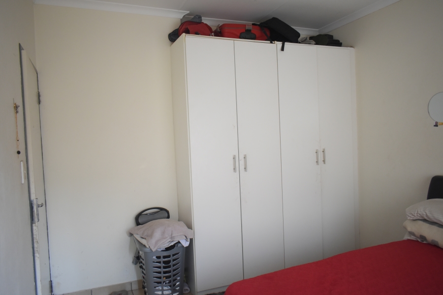 2 Bedroom Property for Sale in Grand Central Gauteng