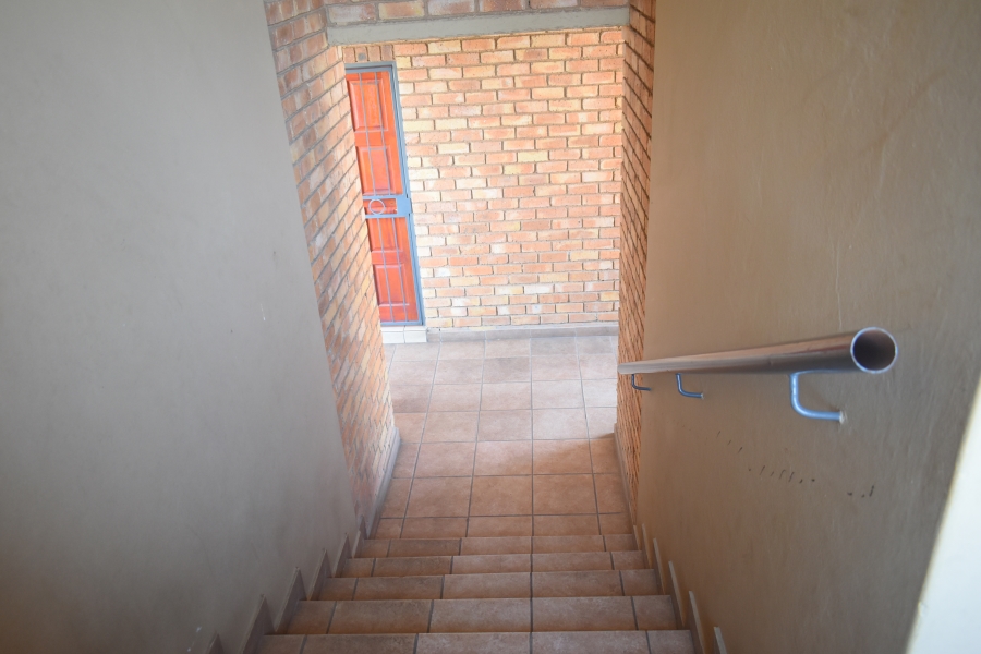 2 Bedroom Property for Sale in Grand Central Gauteng