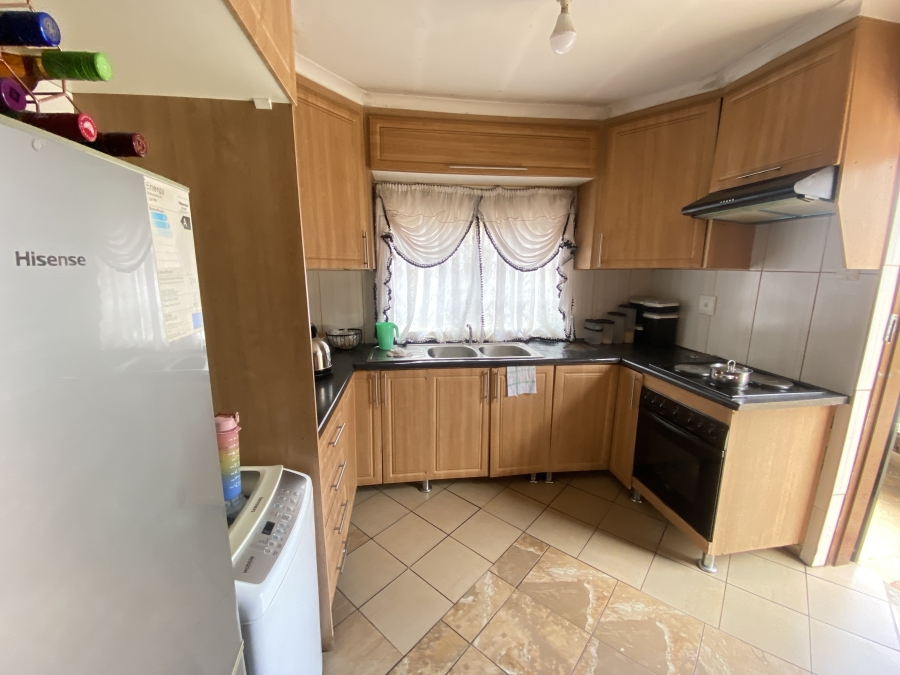 7 Bedroom Property for Sale in Atteridgeville Gauteng