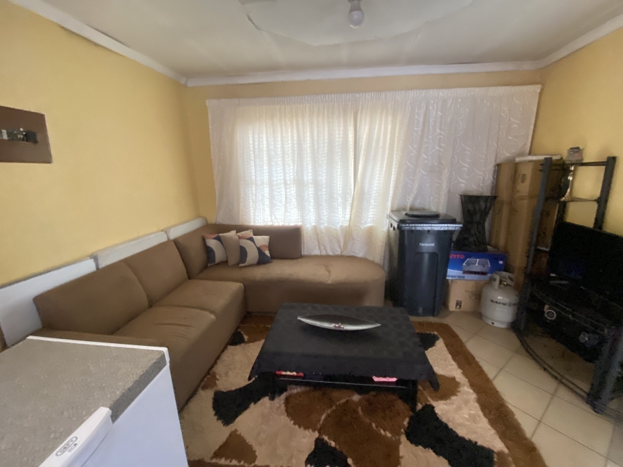 7 Bedroom Property for Sale in Atteridgeville Gauteng
