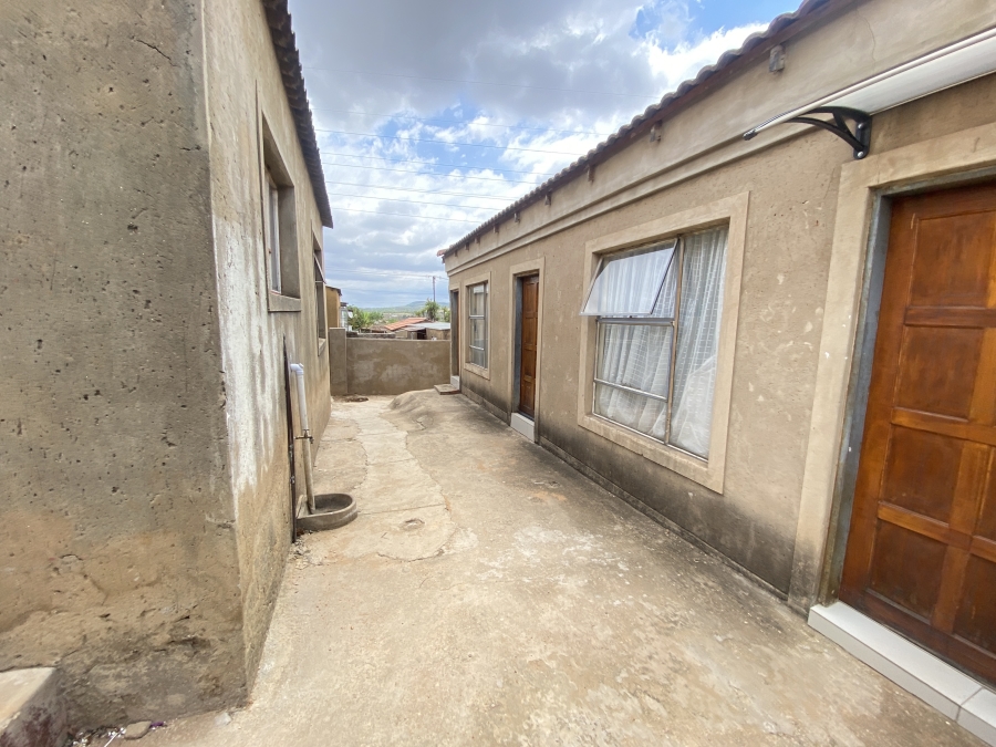 7 Bedroom Property for Sale in Atteridgeville Gauteng