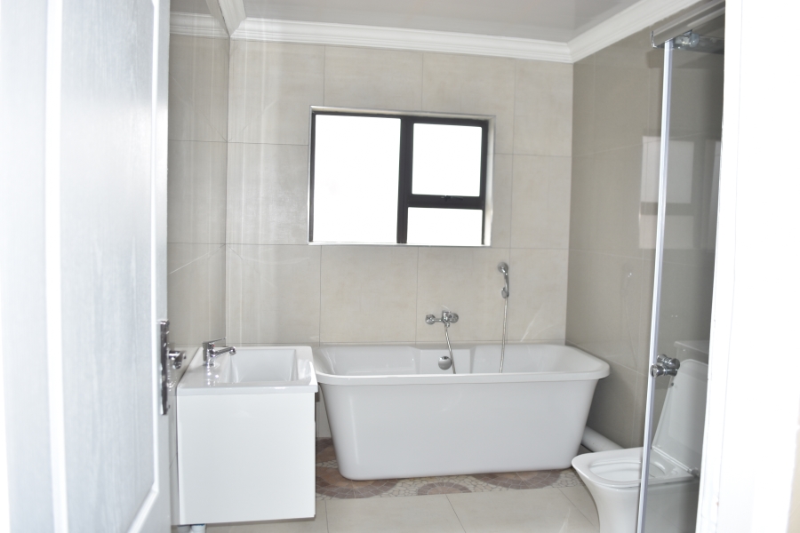 7 Bedroom Property for Sale in Savannah Country Estate Gauteng