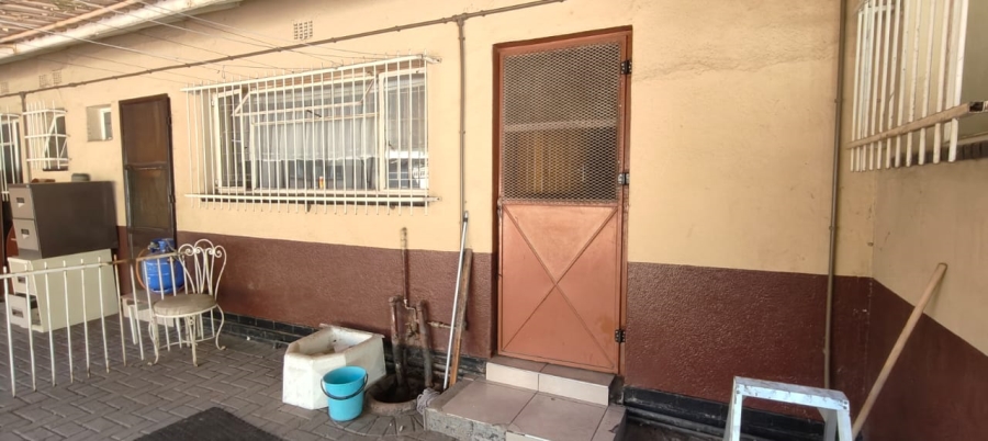 To Let 1 Bedroom Property for Rent in Three Rivers Proper Gauteng