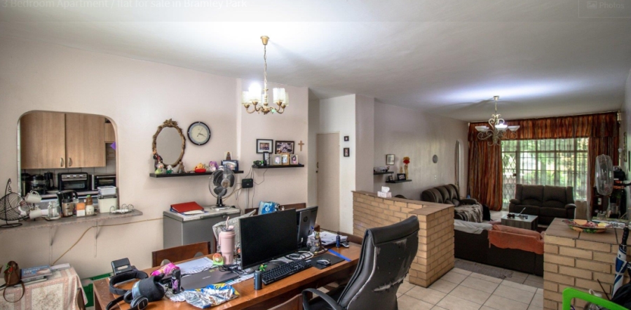 3 Bedroom Property for Sale in Bramley Park Gauteng