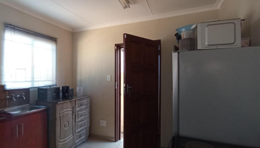 2 Bedroom Property for Sale in Soshanguve VV Gauteng