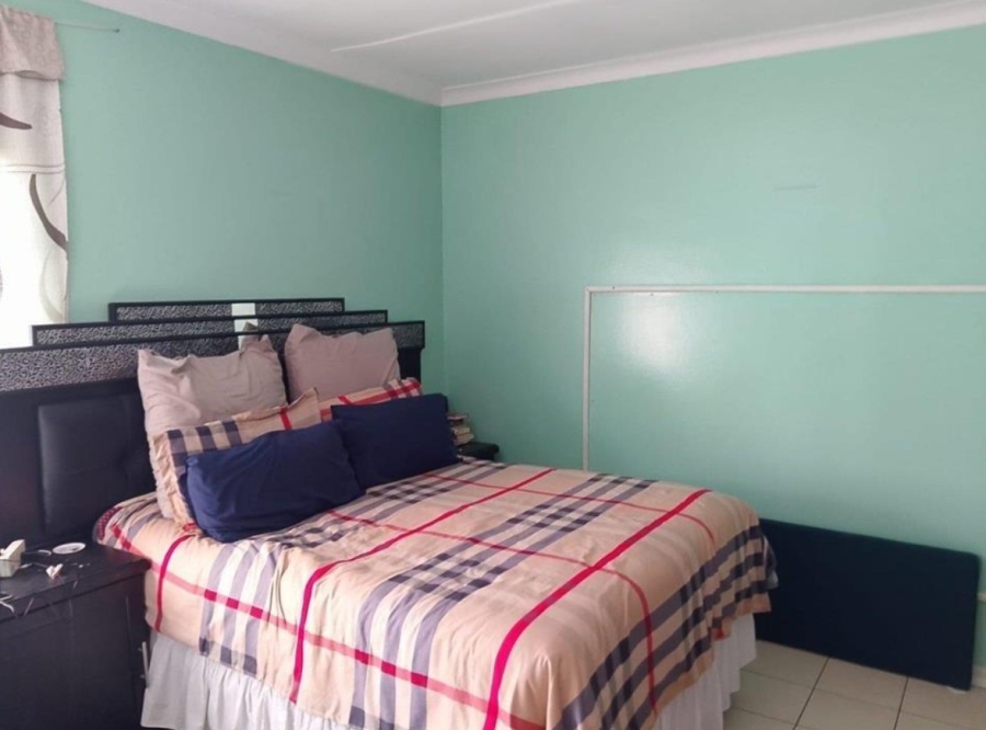 3 Bedroom Property for Sale in Robertsham Gauteng