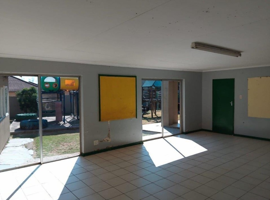 3 Bedroom Property for Sale in Robertsham Gauteng