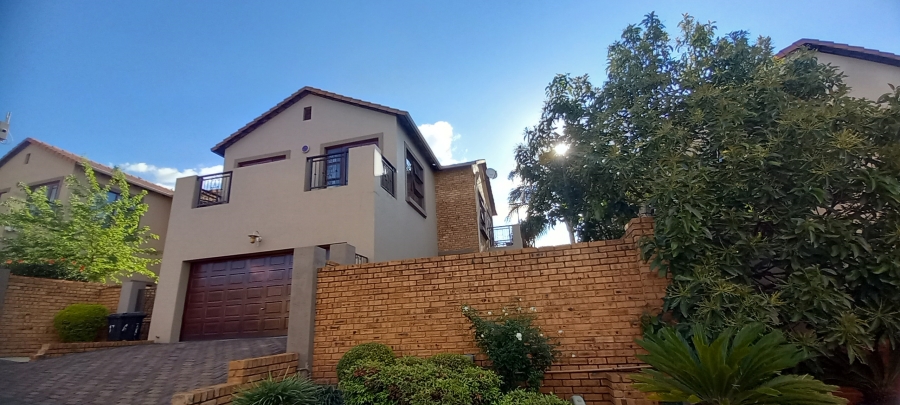 To Let 3 Bedroom Property for Rent in Chancliff Ridge Gauteng