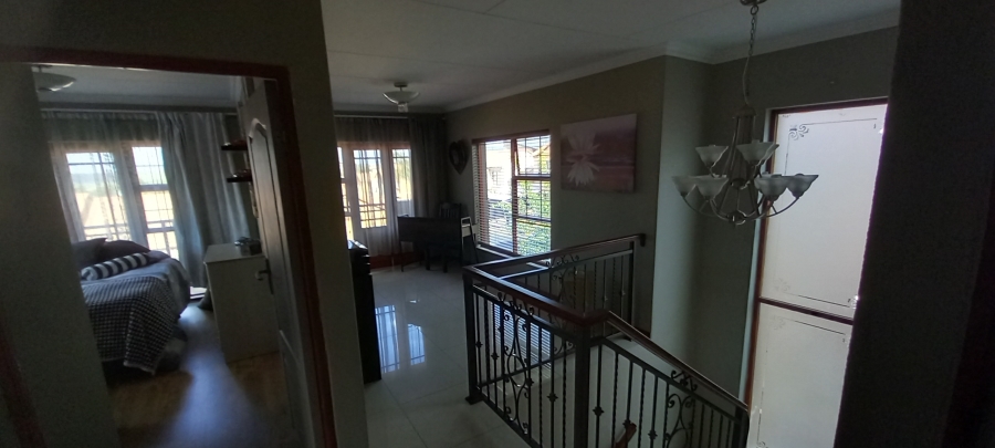 To Let 3 Bedroom Property for Rent in Chancliff Ridge Gauteng