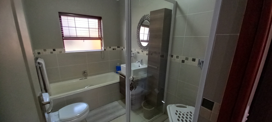 To Let 3 Bedroom Property for Rent in Chancliff Ridge Gauteng