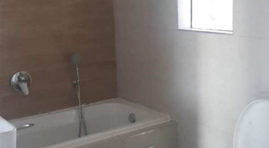 1 Bedroom Property for Sale in Linbro Park Gauteng