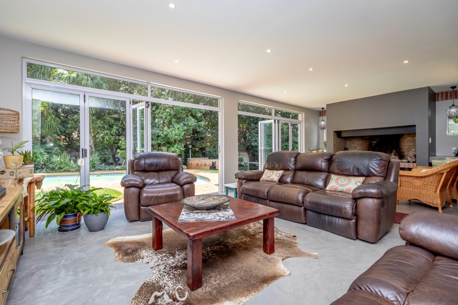 To Let 5 Bedroom Property for Rent in Fairland Gauteng