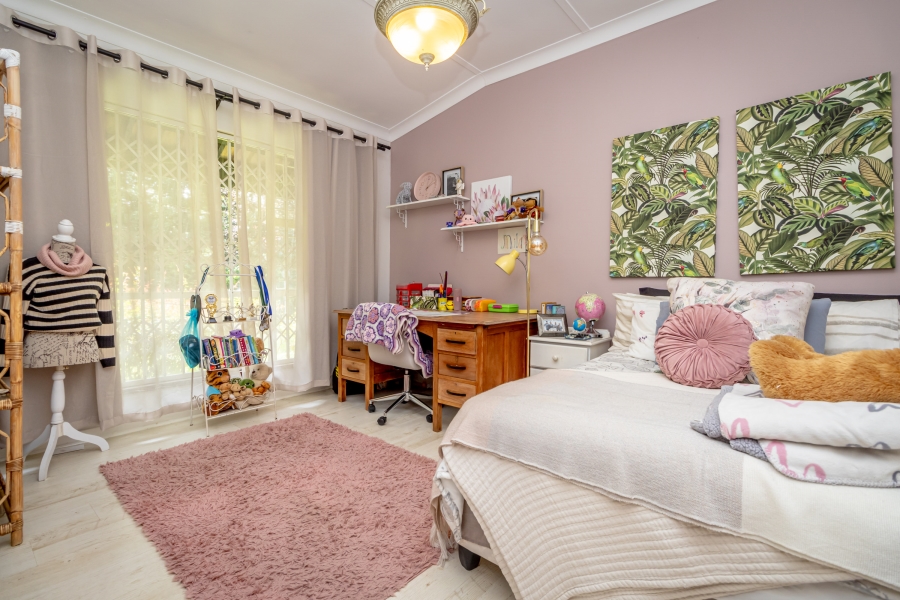 To Let 5 Bedroom Property for Rent in Fairland Gauteng
