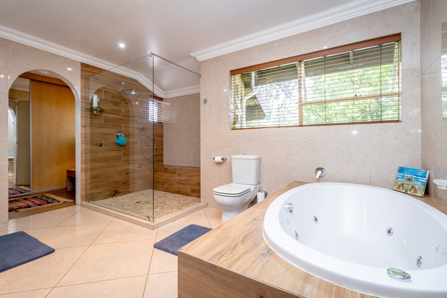 To Let 5 Bedroom Property for Rent in Fairland Gauteng