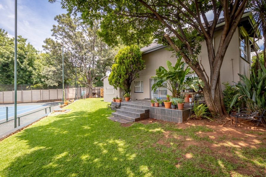 To Let 5 Bedroom Property for Rent in Fairland Gauteng