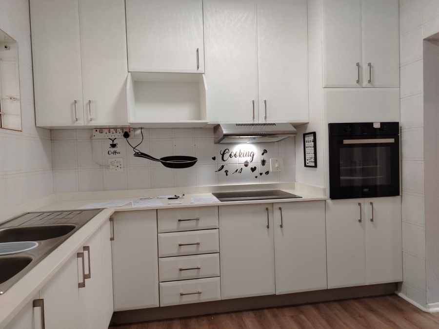 2 Bedroom Property for Sale in Krugersdorp North Gauteng