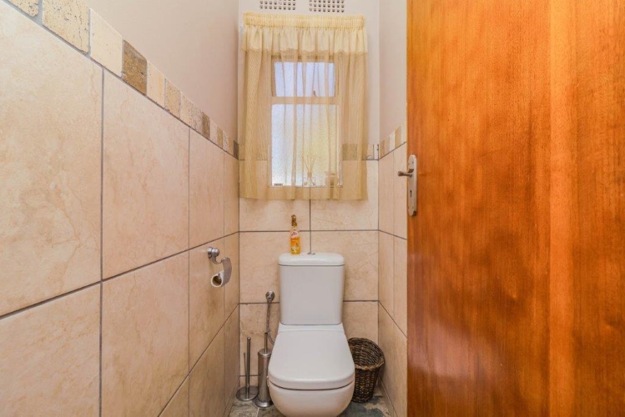 4 Bedroom Property for Sale in Rant En Dal Gauteng
