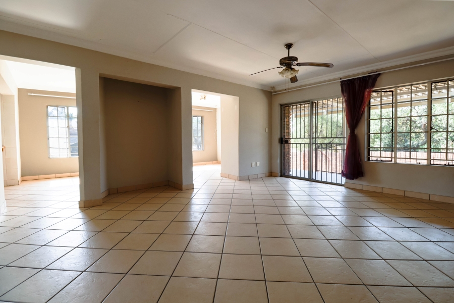 4 Bedroom Property for Sale in The Reeds Gauteng