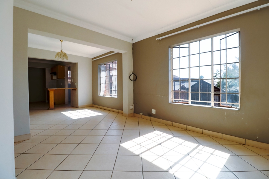 4 Bedroom Property for Sale in The Reeds Gauteng