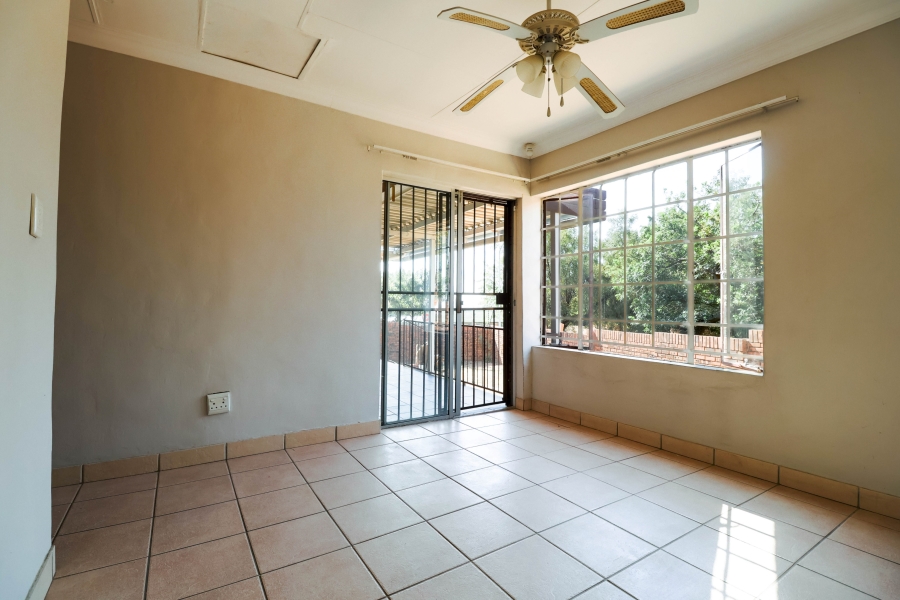4 Bedroom Property for Sale in The Reeds Gauteng