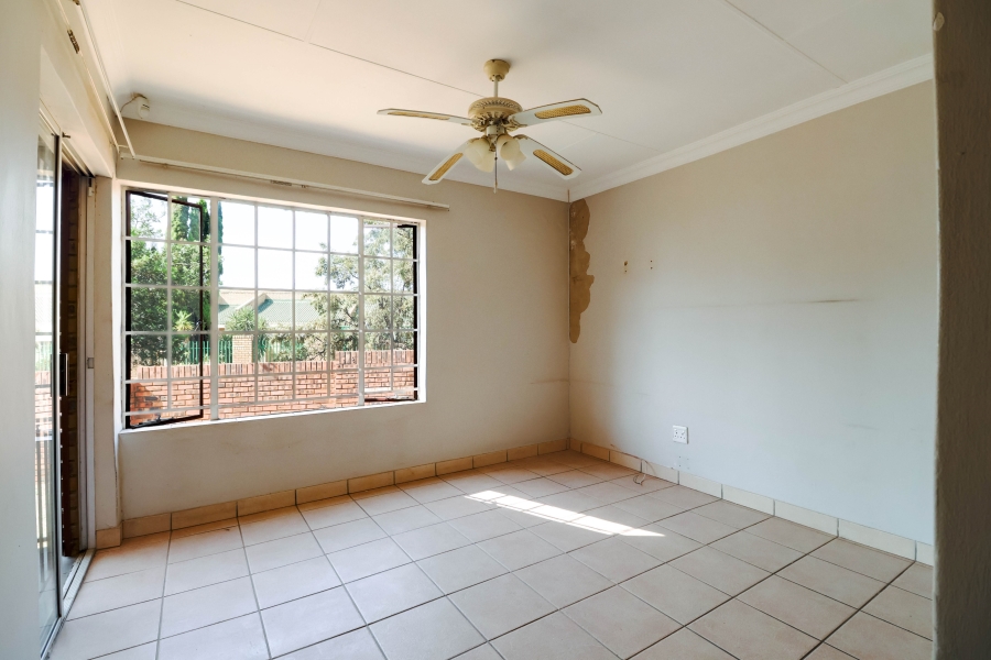 4 Bedroom Property for Sale in The Reeds Gauteng