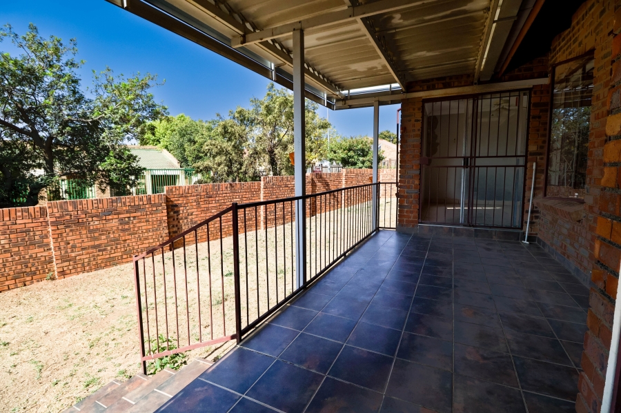 4 Bedroom Property for Sale in The Reeds Gauteng
