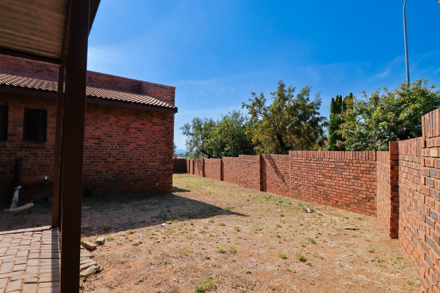4 Bedroom Property for Sale in The Reeds Gauteng