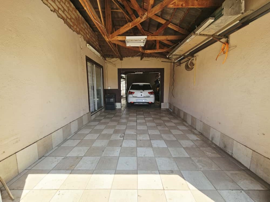 4 Bedroom Property for Sale in Doornkop Gauteng